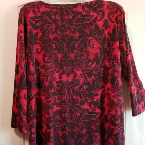 Blouse - Picture 2 of 3